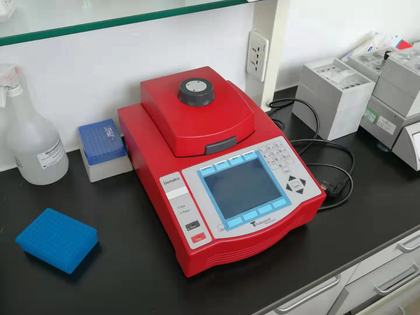 PCR热循环仪